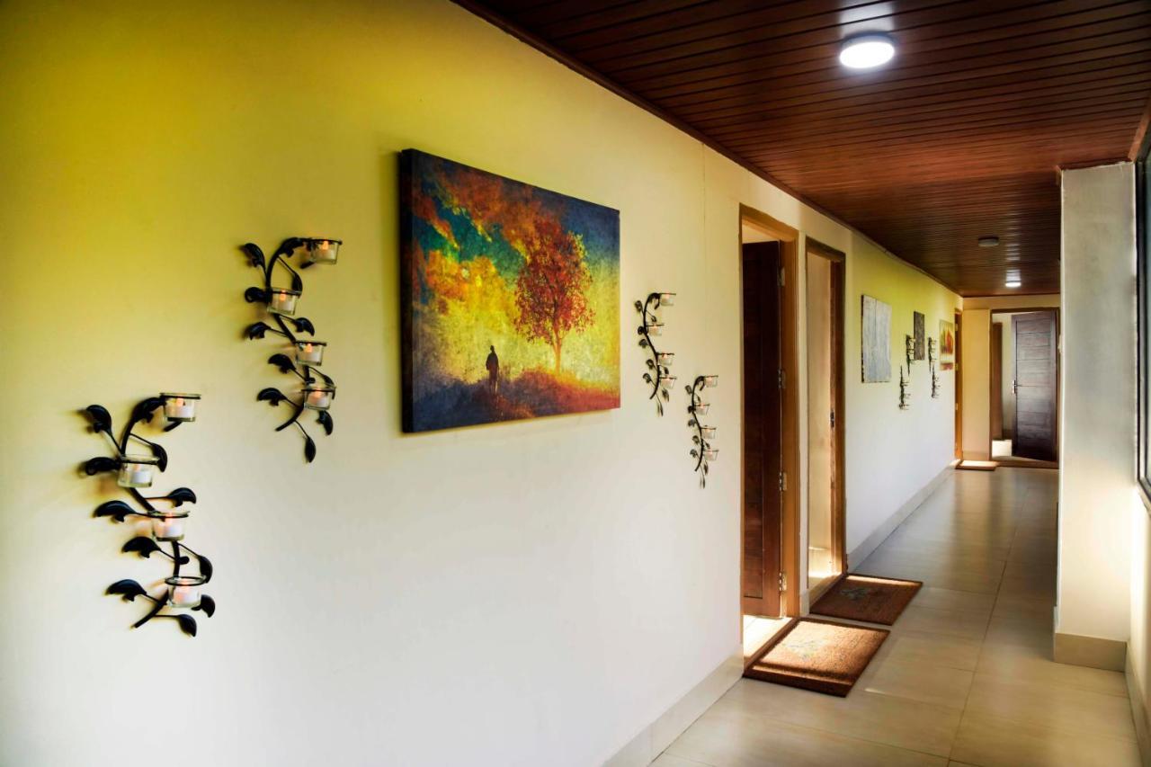 Stayvista At Talerock Inn Mountain View - Breakfast Included Valparai Luaran gambar